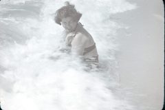 1949 07 New York Hampton Bays LongIsland Mom