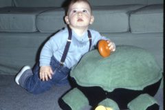 1967 04 Alaska Ft Wainwright Mom1