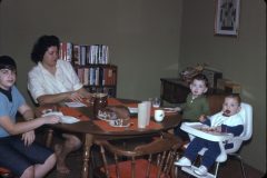 1969 04 Ohio Mom Dennis David Sam3