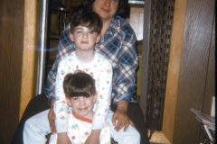 1974 06 Alaska HendersonRd. Fairbanks Mom David Sam