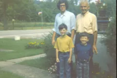 1973_09_Ohio_Dennis_David_Sam_GrandpaHartley1.jpg.webp