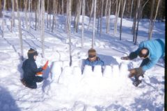 1974 04 Alaska HendersonRd. Fairbanks Dad David Sam2