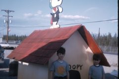 1974 06 Alaska HendersonRd. Fairbanks Dad David Sam2