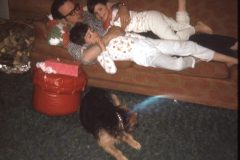 1974 06 Alaska HendersonRd. Fairbanks Dad David Sam Scampy