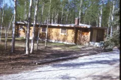 1974_06_Alaska_HendersonRd._Fairbanks_House3.jpg.webp