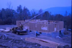 1977_01_New_York_Rt_30_House_build6.jpg.webp